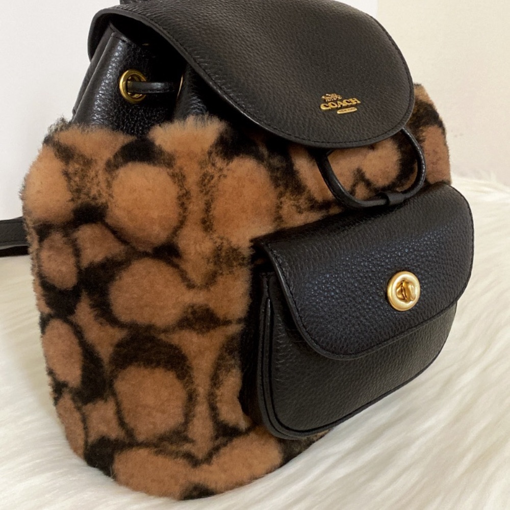 New💃Coach X Jennifer Lopez Pennie Backpack 22 In Signature Shearling - Picture 2 of 10